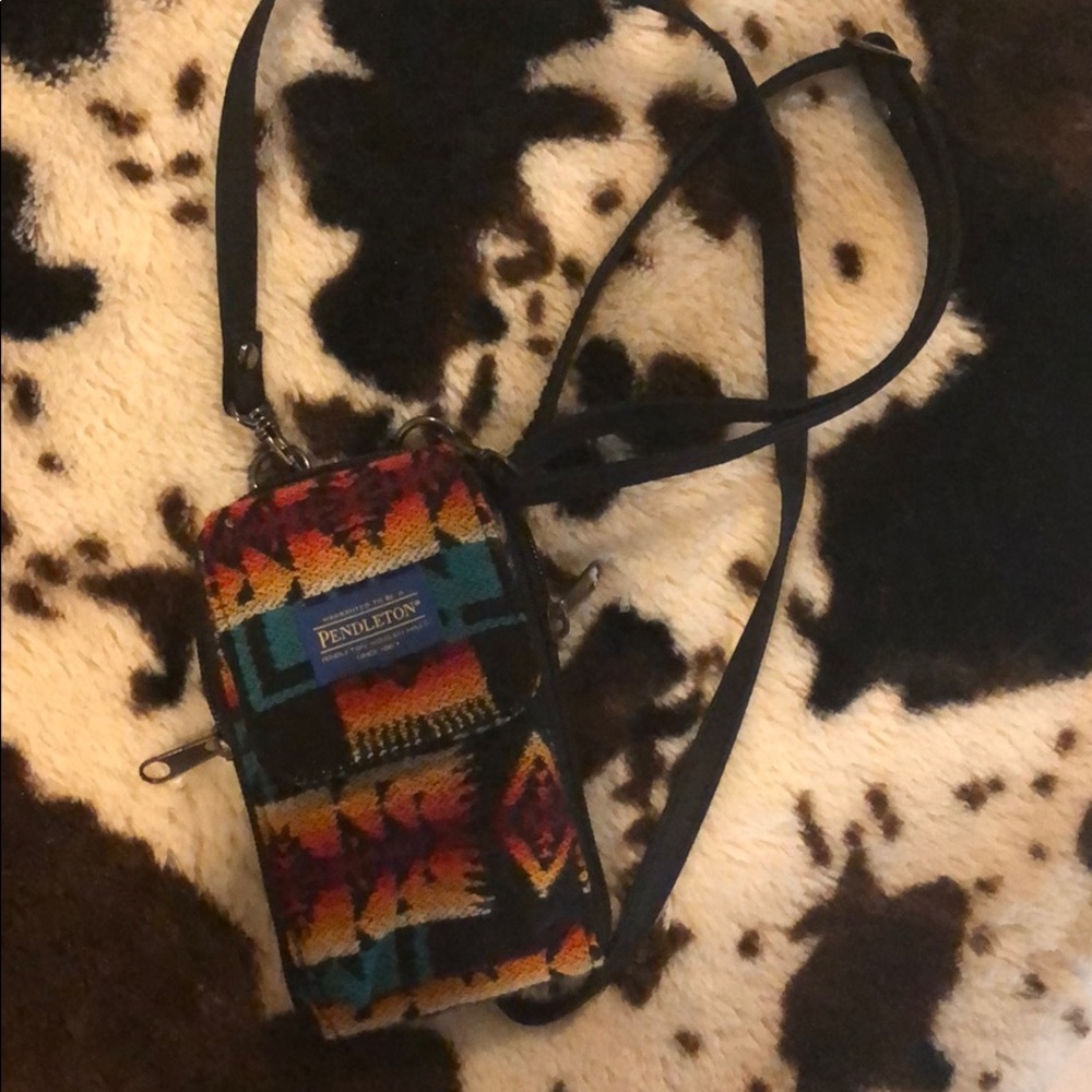Pendleton phone case/clutch nwot